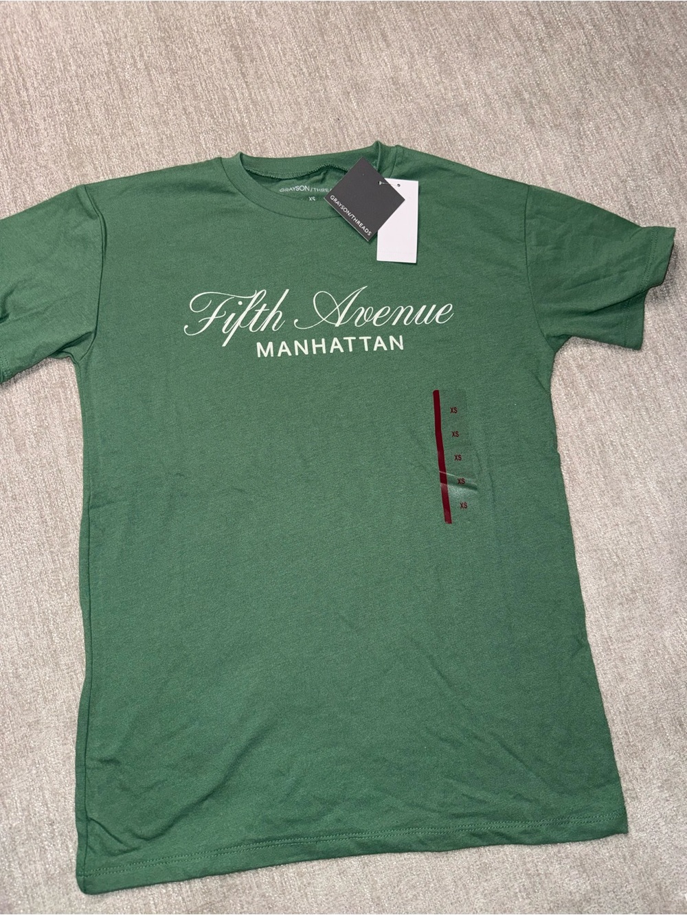Grayson Threads Fifth Avenue Manhattan Graphic T-Shirt Graphic Tee Green & White